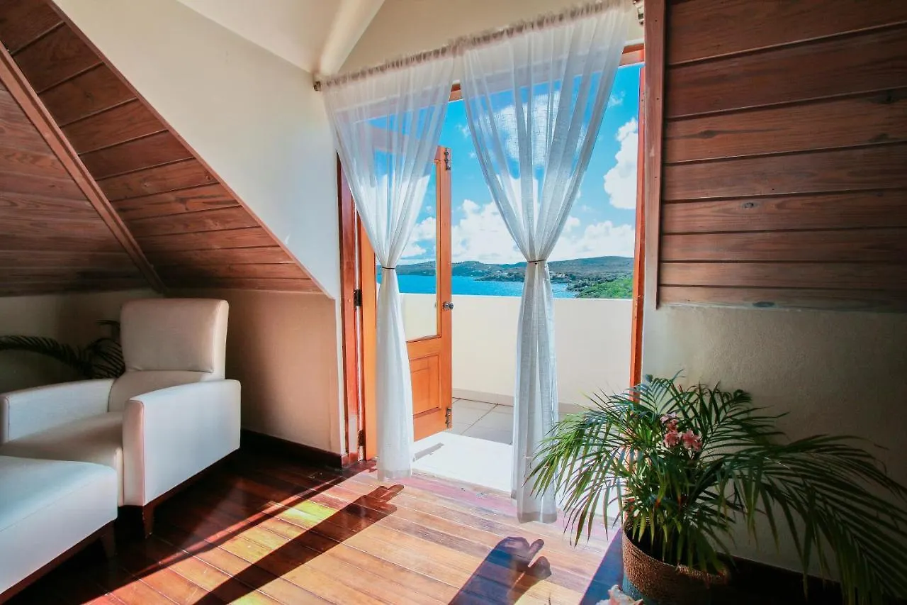 The Hideaway At Hughes Point Hotel Freetown Village