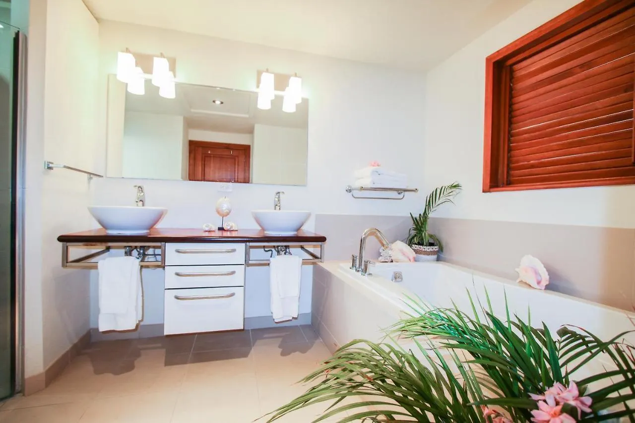 The Hideaway At Hughes Point Hotel Freetown Village 0*,